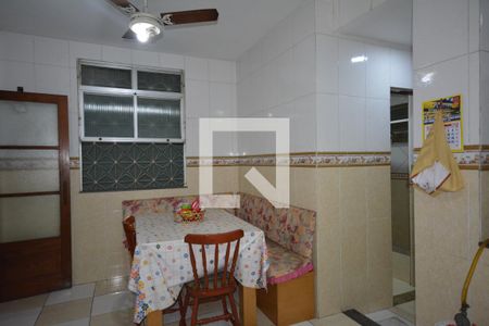 Casa à venda com 130m², 4 quartos e 2 vagasCozinha