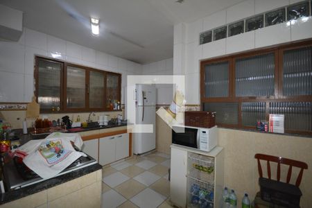 Casa à venda com 130m², 4 quartos e 2 vagasCozinha