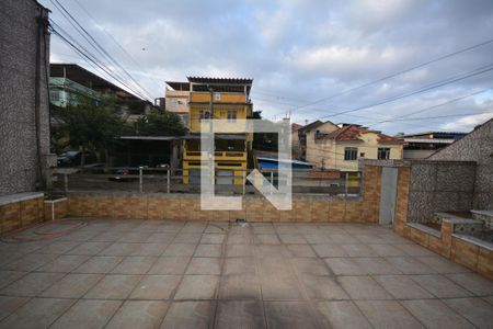 Casa à venda com 130m², 4 quartos e 2 vagasvaranda