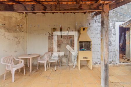 Casa à venda com 285m², 2 quartos e 3 vagas Casa à venda com 285m², 2 quartos e 3 vagasÁrea comum - Churrasqueira