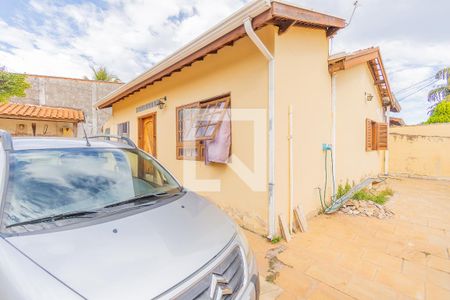 Casa à venda com 285m², 2 quartos e 3 vagas Casa à venda com 285m², 2 quartos e 3 vagasGaragem