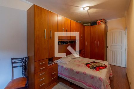 Casa à venda com 285m², 2 quartos e 3 vagas Casa à venda com 285m², 2 quartos e 3 vagasQuarto 2 - Suíte