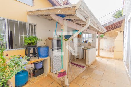 Casa à venda com 285m², 2 quartos e 3 vagas Casa à venda com 285m², 2 quartos e 3 vagasÁrea de Serviço