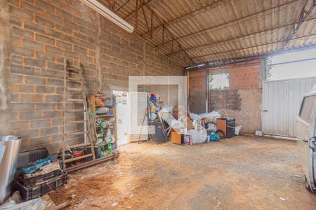 Casa à venda com 285m², 2 quartos e 3 vagas Casa à venda com 285m², 2 quartos e 3 vagasÁrea comum