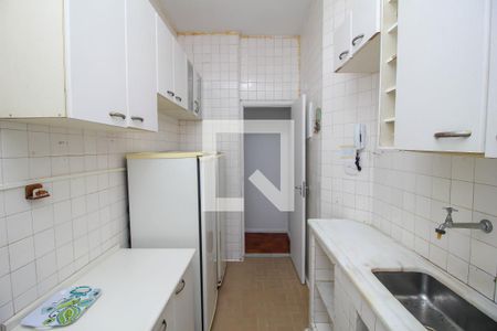 Apartamento para alugar com 150m², 2 quartos e 1 vaga Apartamento para alugar com 150m², 2 quartos e 1 vagaCozinha - Armários