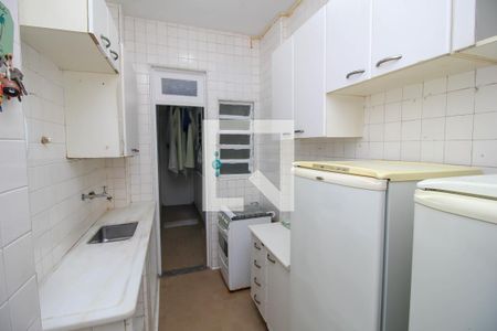 Apartamento para alugar com 150m², 2 quartos e 1 vaga Apartamento para alugar com 150m², 2 quartos e 1 vagaCozinha - Armários