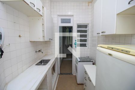 Apartamento para alugar com 150m², 2 quartos e 1 vaga Apartamento para alugar com 150m², 2 quartos e 1 vagaCozinha - Armários
