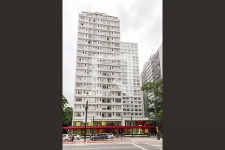 Apartamento para alugar com 106m², 2 quartos e sem vaga Apartamento para alugar com 106m², 2 quartos e sem vagaFachada