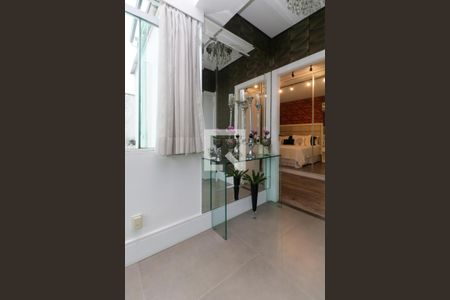 Apartamento para alugar com 106m², 2 quartos e sem vaga Apartamento para alugar com 106m², 2 quartos e sem vagaCorredor