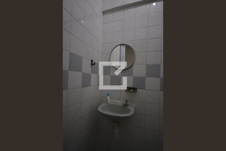 Casa à venda com 250m², 4 quartos e 5 vagasBanheiro 4