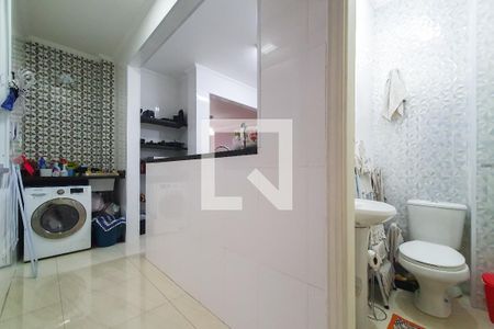 Apartamento à venda com 123m², 2 quartos e sem vaga Apartamento à venda com 123m², 2 quartos e sem vagaÁrea de Serviço