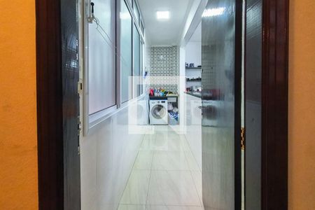Apartamento à venda com 123m², 2 quartos e sem vaga Apartamento à venda com 123m², 2 quartos e sem vagaEntrada de Serviço