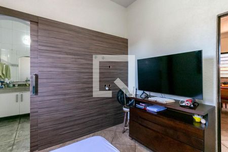 Casa à venda com 325m², 3 quartos e 1 vaga Casa à venda com 325m², 3 quartos e 1 vagaQuarto Suíte