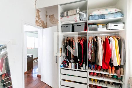 Casa à venda com 325m², 3 quartos e 1 vaga Casa à venda com 325m², 3 quartos e 1 vagaQUarto 4