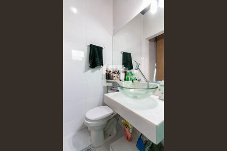 Casa à venda com 325m², 3 quartos e 1 vaga Casa à venda com 325m², 3 quartos e 1 vagaBanheiro da Suíte 2