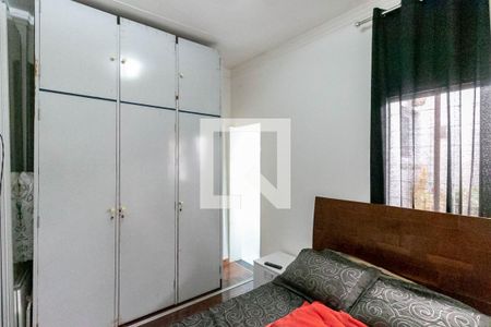 Casa à venda com 325m², 3 quartos e 1 vaga Casa à venda com 325m², 3 quartos e 1 vagaQuarto Suíte 2