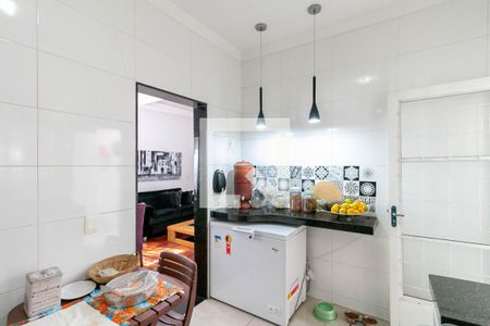 Casa à venda com 325m², 3 quartos e 1 vaga Casa à venda com 325m², 3 quartos e 1 vagaCozinha