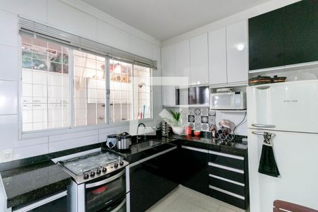 Casa à venda com 325m², 3 quartos e 1 vaga Casa à venda com 325m², 3 quartos e 1 vagaCozinha