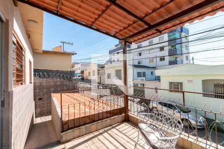 Casa à venda com 325m², 3 quartos e 1 vaga Casa à venda com 325m², 3 quartos e 1 vagaVaranda da Sala