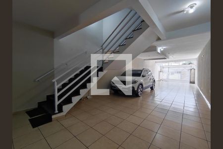 Apartamento à venda com 104m², 2 quartos e 1 vaga Apartamento à venda com 104m², 2 quartos e 1 vagaÁrea comum - Garagem