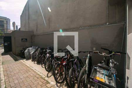 Studio à venda com 27m², 1 quarto e sem vaga Studio à venda com 27m², 1 quarto e sem vagaBicicletário