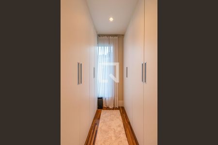 Casa de condomínio à venda com 740m², 5 quartos e 3 vagasCloset da Suíte 2