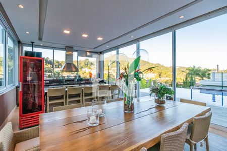 Casa de condomínio à venda com 740m², 5 quartos e 3 vagasÁrea Gourmet