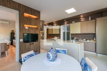 Casa de condomínio à venda com 740m², 5 quartos e 3 vagasCozinha