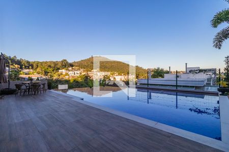 Casa de condomínio à venda com 740m², 5 quartos e 3 vagasQuintal