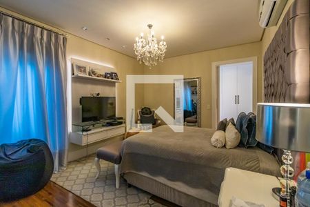 Casa de condomínio à venda com 740m², 5 quartos e 3 vagasSuíte 2