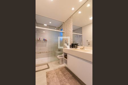 Casa de condomínio à venda com 740m², 5 quartos e 3 vagasBanheiro 1 da Suíte 3