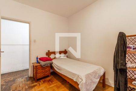 Casa à venda com 272m², 4 quartos e 4 vagas Casa à venda com 272m², 4 quartos e 4 vagasQuarto 3