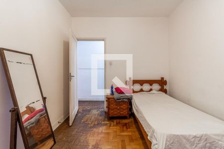 Casa à venda com 272m², 4 quartos e 4 vagas Casa à venda com 272m², 4 quartos e 4 vagasQuarto 3