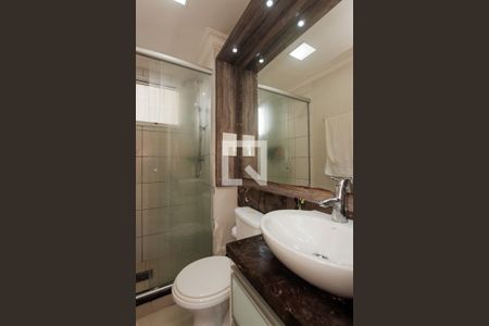Apartamento à venda com 64m², 2 quartos e 1 vaga Apartamento à venda com 64m², 2 quartos e 1 vagaBanheiro social