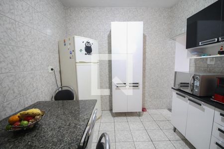 Casa à venda com 100m², 2 quartos e sem vagacozinha