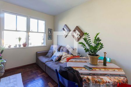 Sala  de apartamento à venda com 1 quarto, 40m² em Passo D&#8217;areia, Porto Alegre