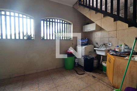 Casa à venda com 288m², 3 quartos e 3 vagasÁrea de Serviço