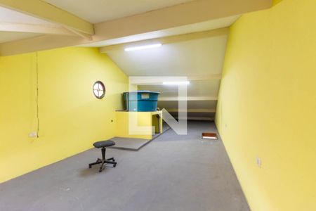 Casa à venda com 300m², 3 quartos e 4 vagas Casa à venda com 300m², 3 quartos e 4 vagasSótão