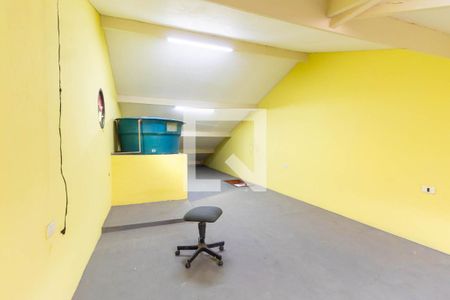 Casa à venda com 300m², 3 quartos e 4 vagas Casa à venda com 300m², 3 quartos e 4 vagasSótão