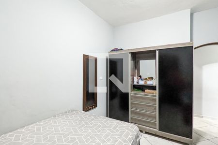 Casa à venda com 149m², 5 quartos e 2 vagas Casa à venda com 149m², 5 quartos e 2 vagasQuarto 2