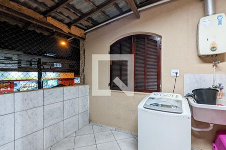 Casa à venda com 149m², 5 quartos e 2 vagas Casa à venda com 149m², 5 quartos e 2 vagasÁrea de serviço