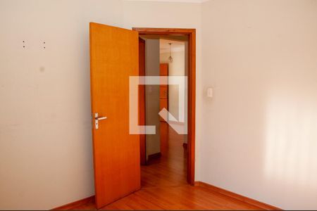 quarto 2 de apartamento para alugar com 2 quartos, 55m² em Tres Barras, Contagem