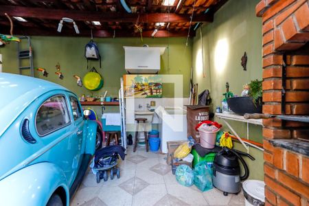 Casa à venda com 60m², 2 quartos e 2 vagasChurrasqueira e Área de Serviço