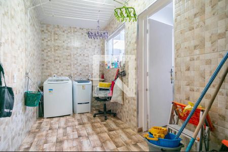 Casa à venda com 280m², 3 quartos e 4 vagas Casa à venda com 280m², 3 quartos e 4 vagasÁrea de Serviço