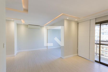 Sala de apartamento para alugar com 1 quarto, 70m² em Jacarepaguá, Rio de Janeiro