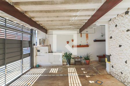 Casa à venda com 125m², 2 quartos e 2 vagas Casa à venda com 125m², 2 quartos e 2 vagasGaragem