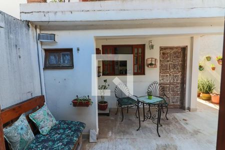 Casa à venda com 125m², 2 quartos e 2 vagas Casa à venda com 125m², 2 quartos e 2 vagasLavanderia