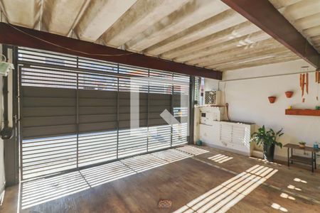 Casa à venda com 125m², 2 quartos e 2 vagas Casa à venda com 125m², 2 quartos e 2 vagasGaragem