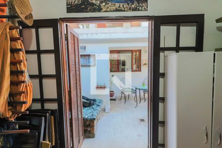 Casa à venda com 125m², 2 quartos e 2 vagas Casa à venda com 125m², 2 quartos e 2 vagasLavanderia - Quarto