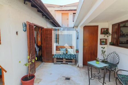 Casa à venda com 125m², 2 quartos e 2 vagas Casa à venda com 125m², 2 quartos e 2 vagasLavanderia